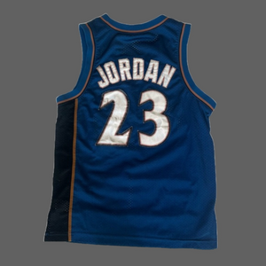 Michael Jordan Washington Wizards
Vintage Nike Jersey